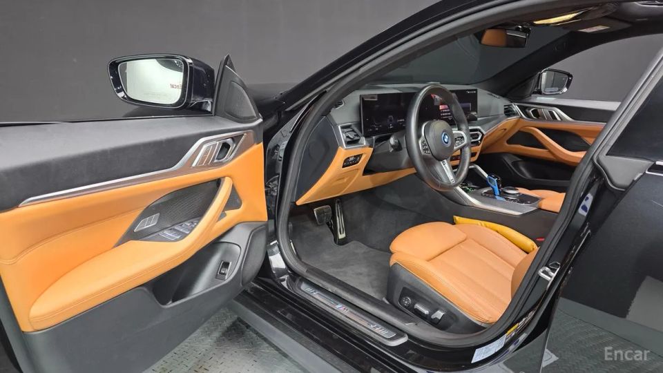 BMW I4