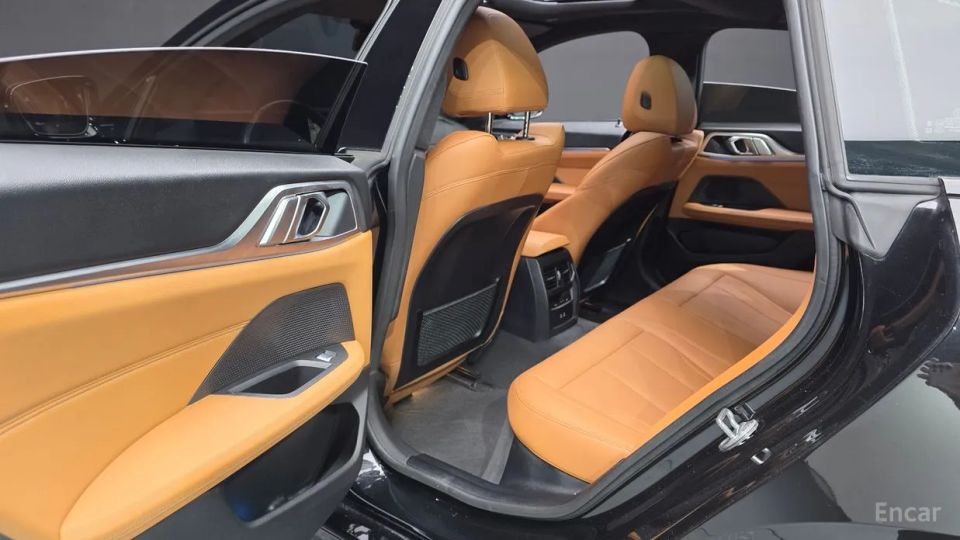 BMW I4