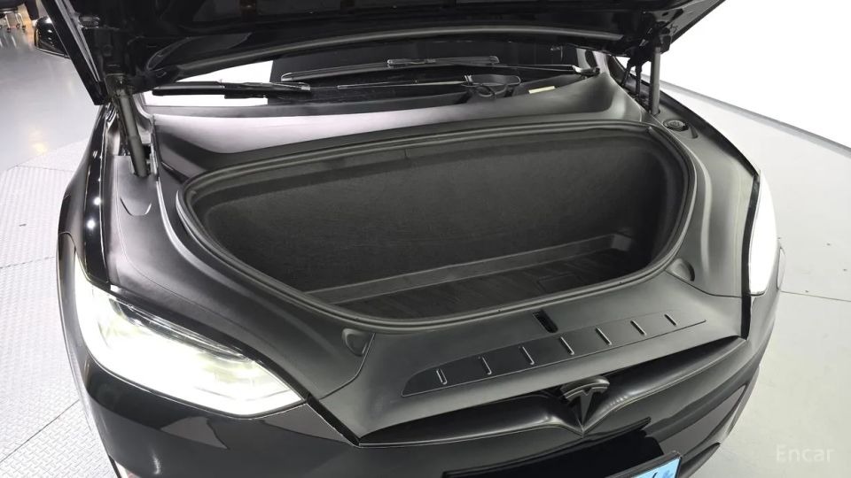 Tesla model-x