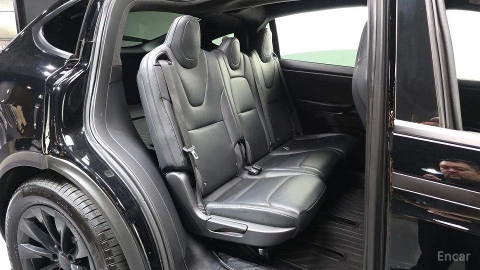 Tesla model-x