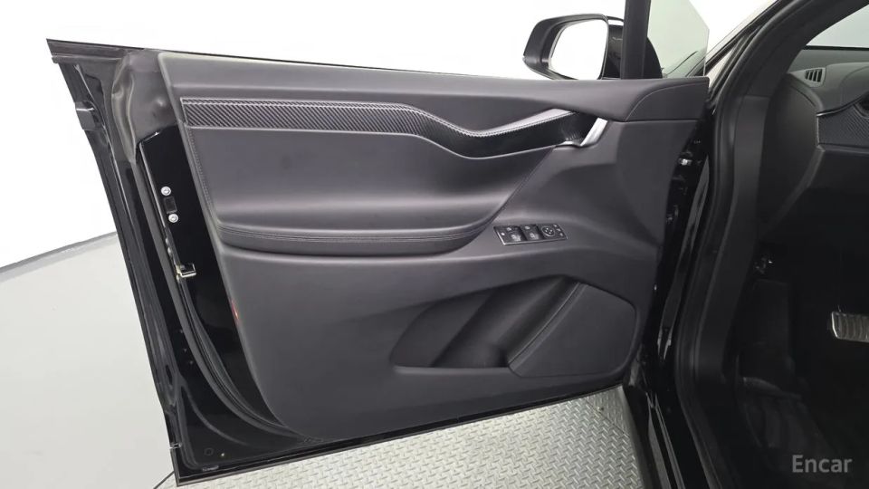 Tesla model-x