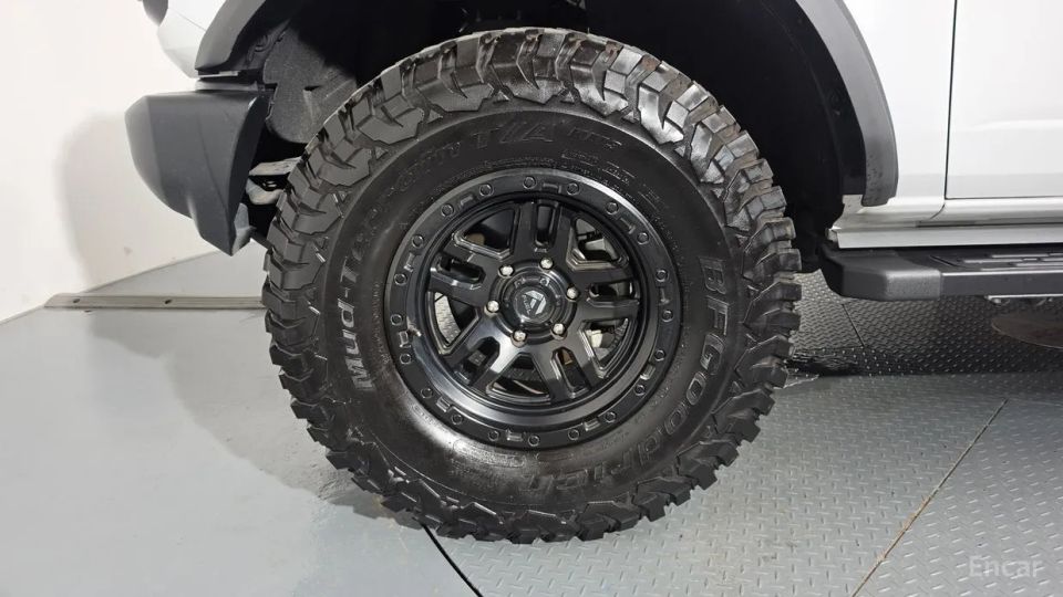 Ford Bronco