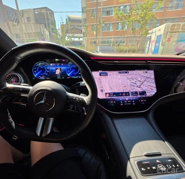 Mercedes-Benz EQS