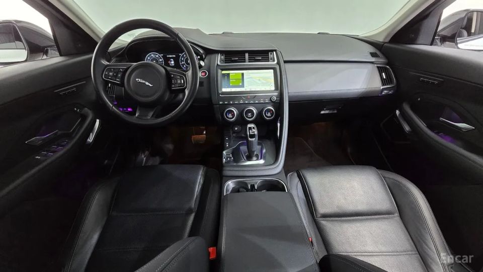 Jaguar E-PACE