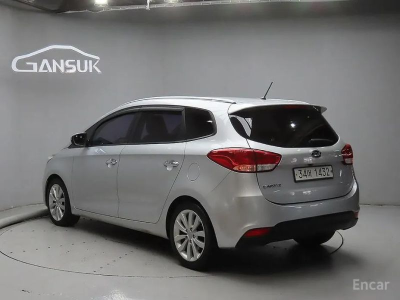 Kia Carens
