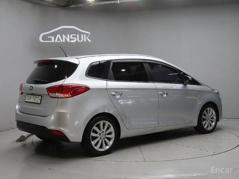 Kia Carens