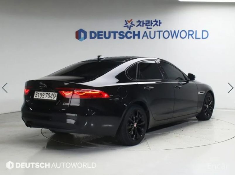 Jaguar xf
