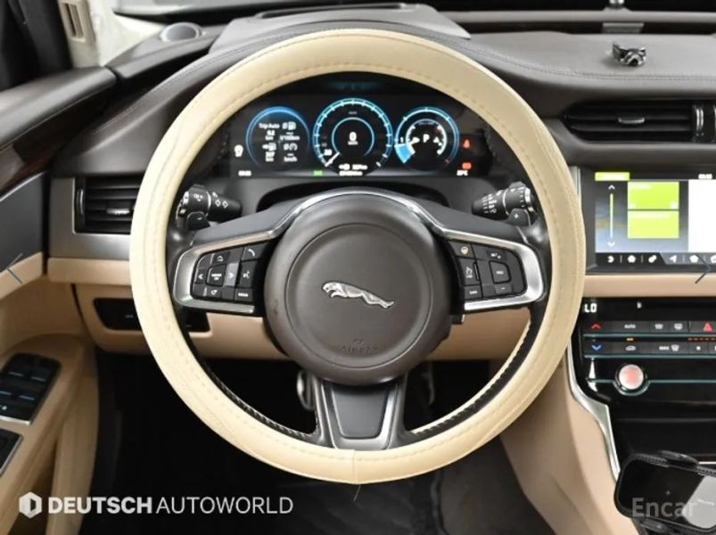 Jaguar xf