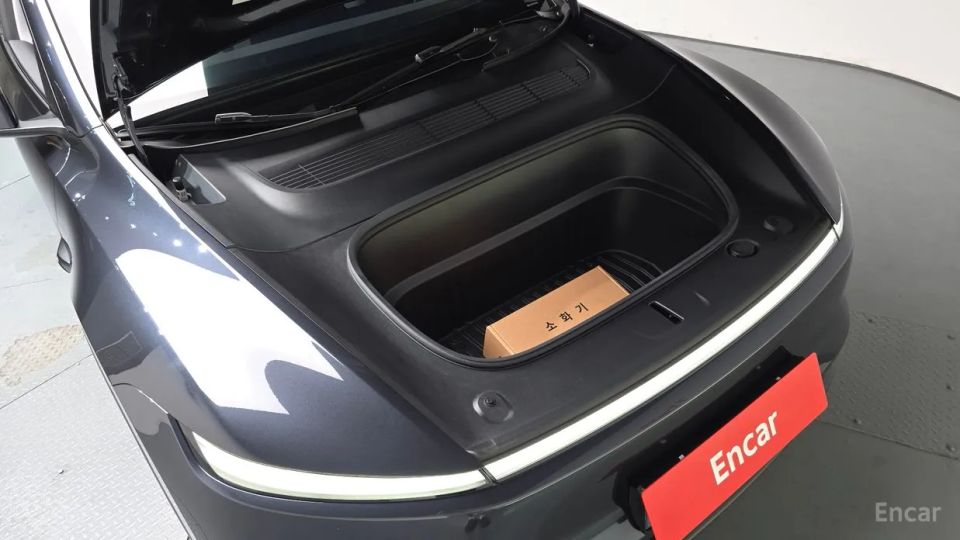Tesla model-y