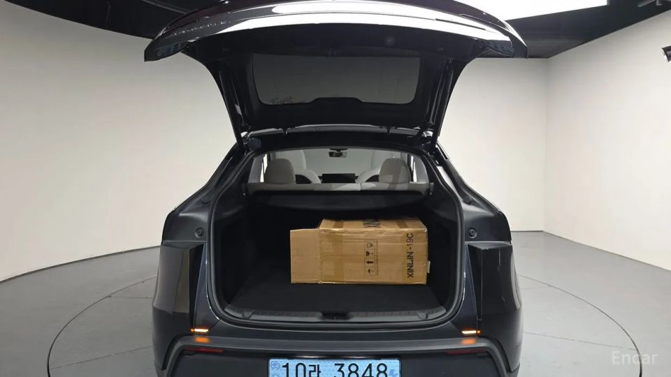 Tesla model-y