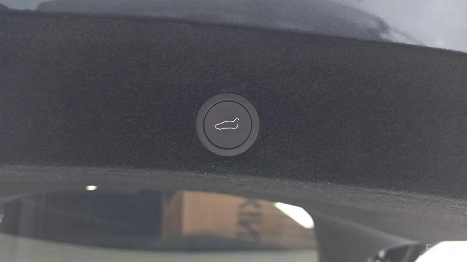 Tesla model-y