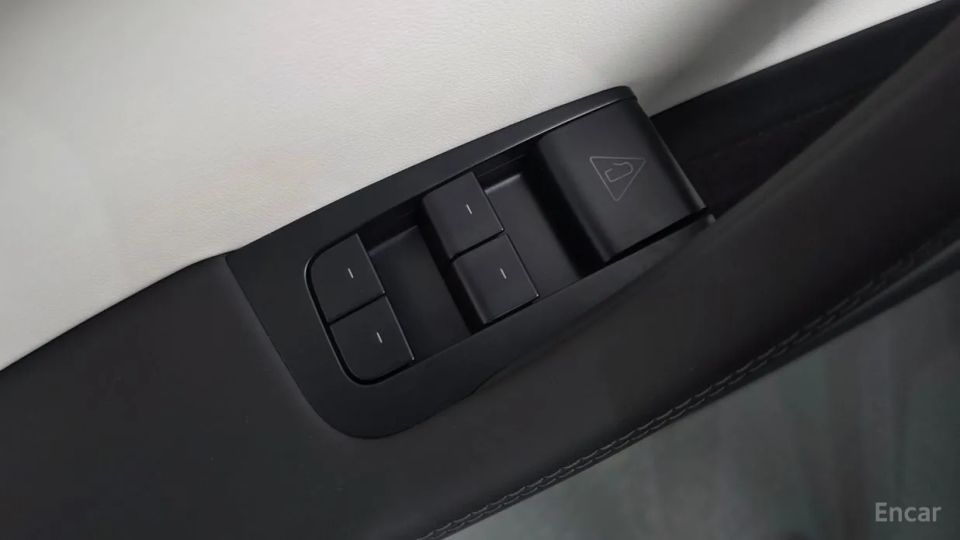 Tesla model-y