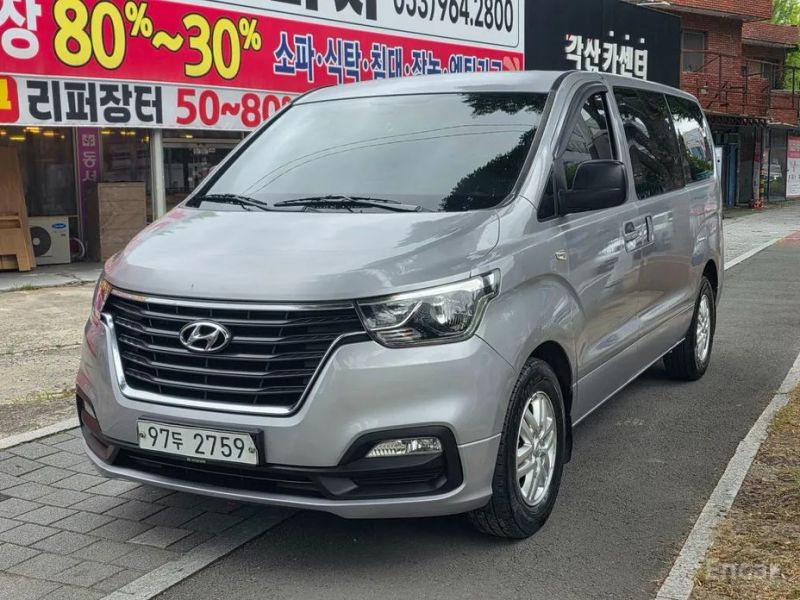 Hyundai Starex