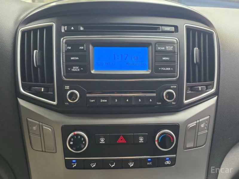 Hyundai Starex