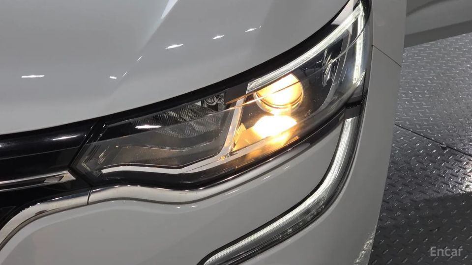 Renault-KoreaSamsung SM6
