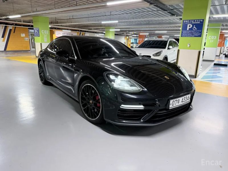 Porsche Panamera