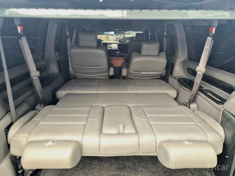 Chevrolet Express Van