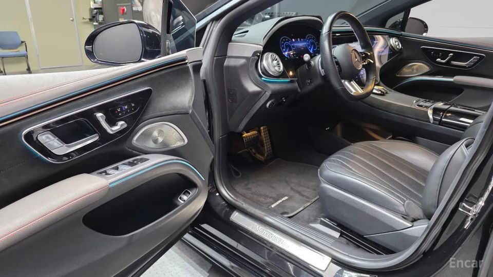 Mercedes-Benz EQS