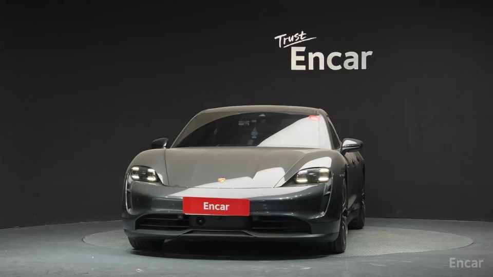 Porsche Taycan
