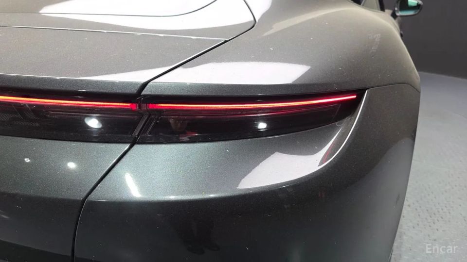 Porsche Taycan