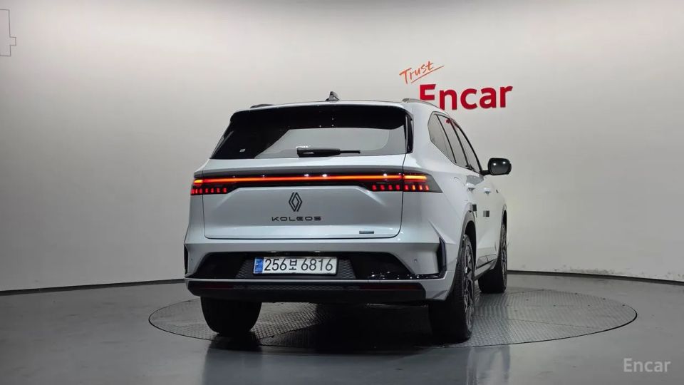 Renault-KoreaSamsung Grand Koleos