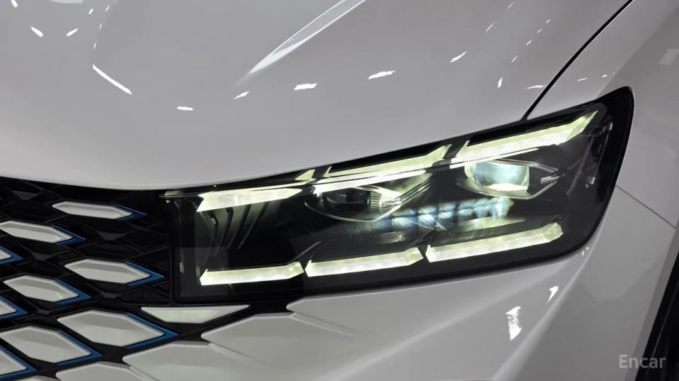 Renault-KoreaSamsung Grand Koleos