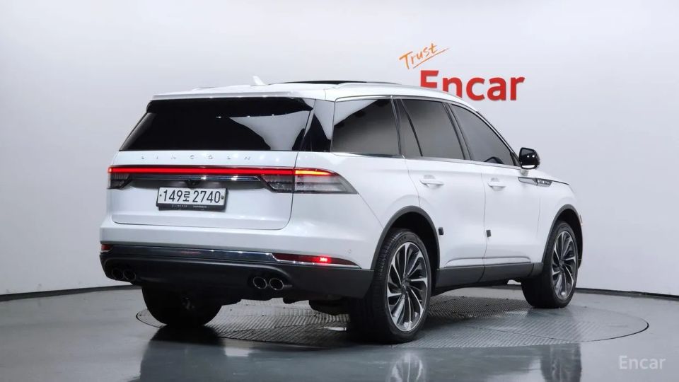 Lincoln Aviator