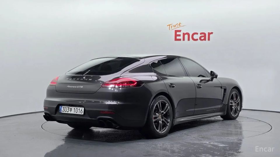 Porsche Panamera