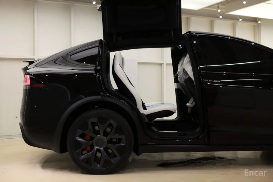 Tesla model-x
