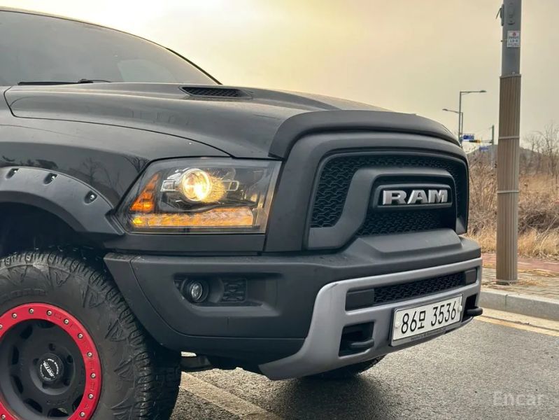Dodge Ram Pick Up