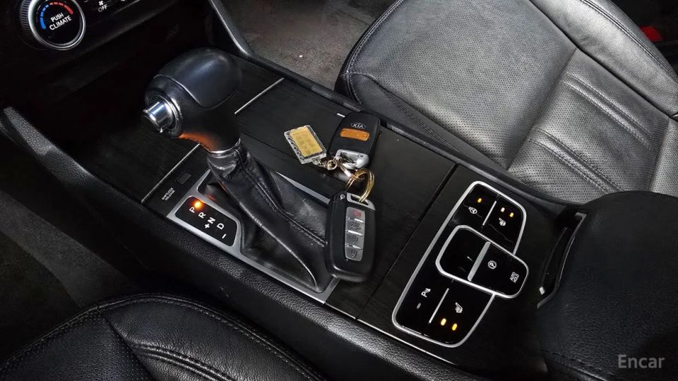 Kia K7