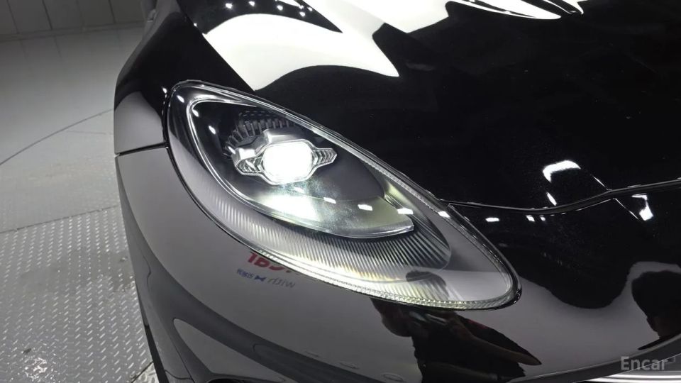 Astonmartin DBX