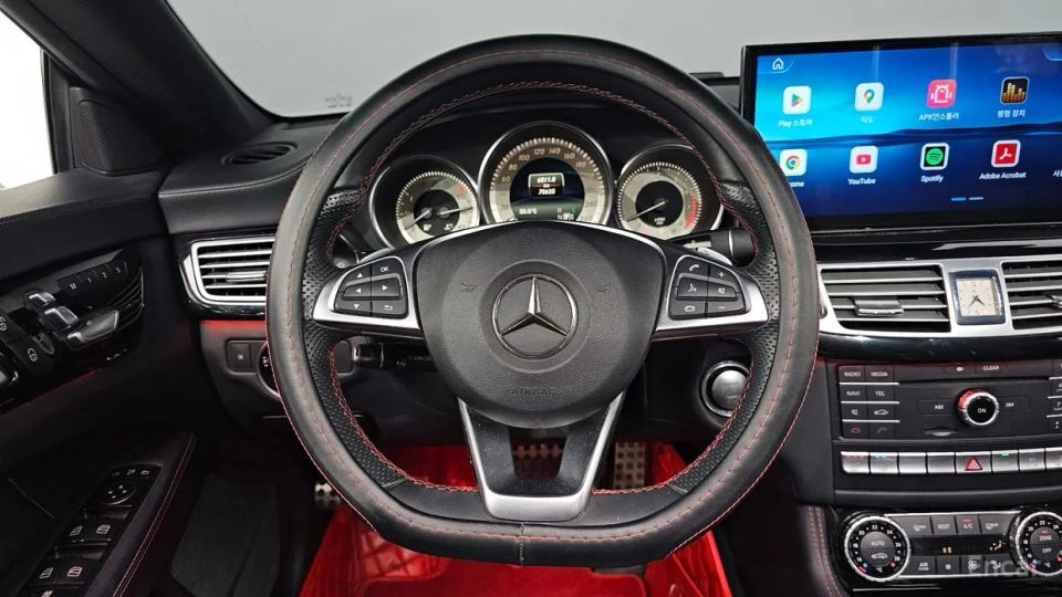 Mercedes-Benz CLS-Class