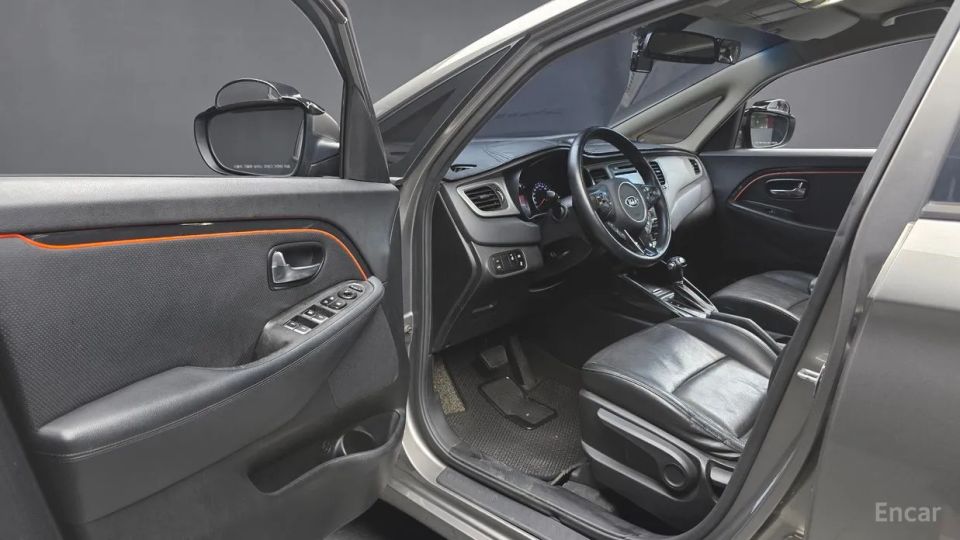 Kia Carens