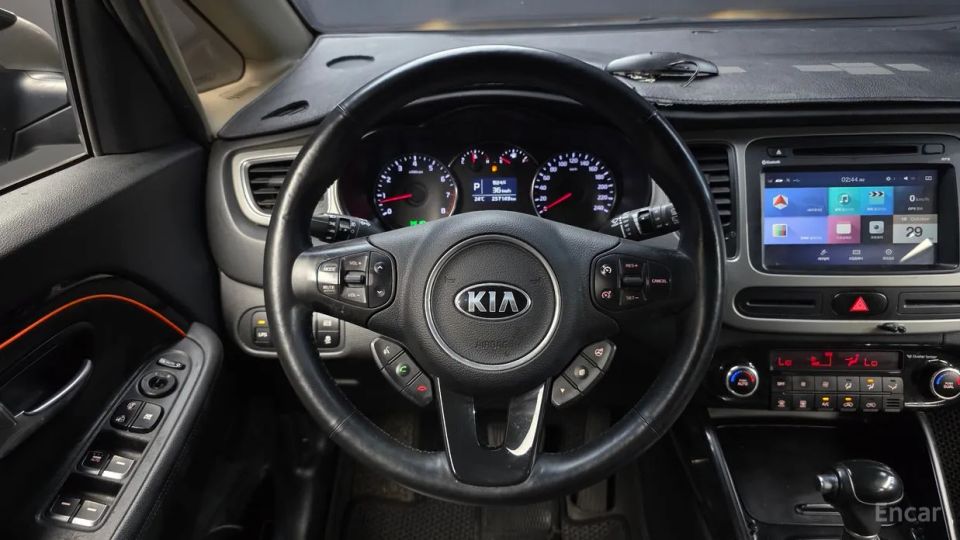 Kia Carens
