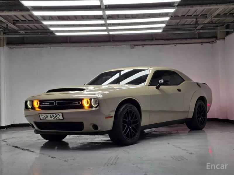 Dodge challenger