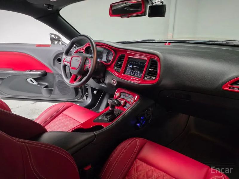 Dodge challenger