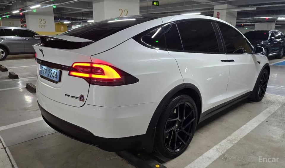 Tesla model-x