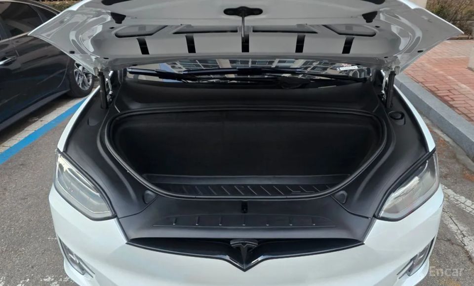 Tesla model-x