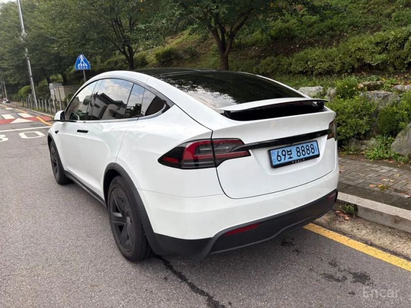 Tesla model-x