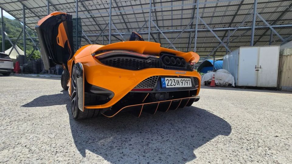 Mclaren 765LT