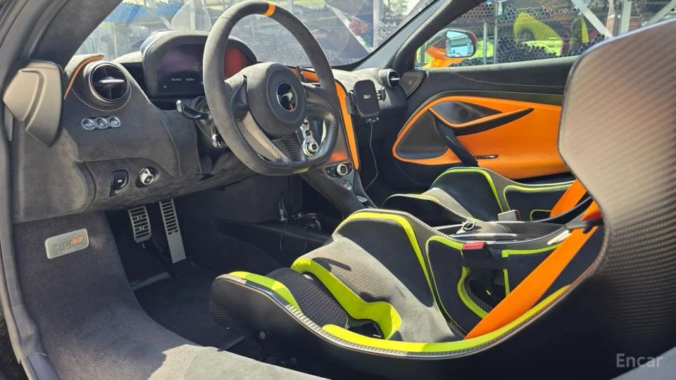 Mclaren 765LT