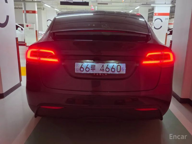 Tesla model-x