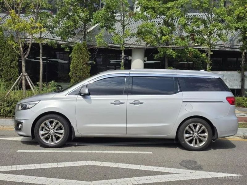 Kia Canival