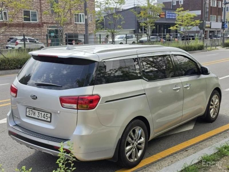 Kia Canival