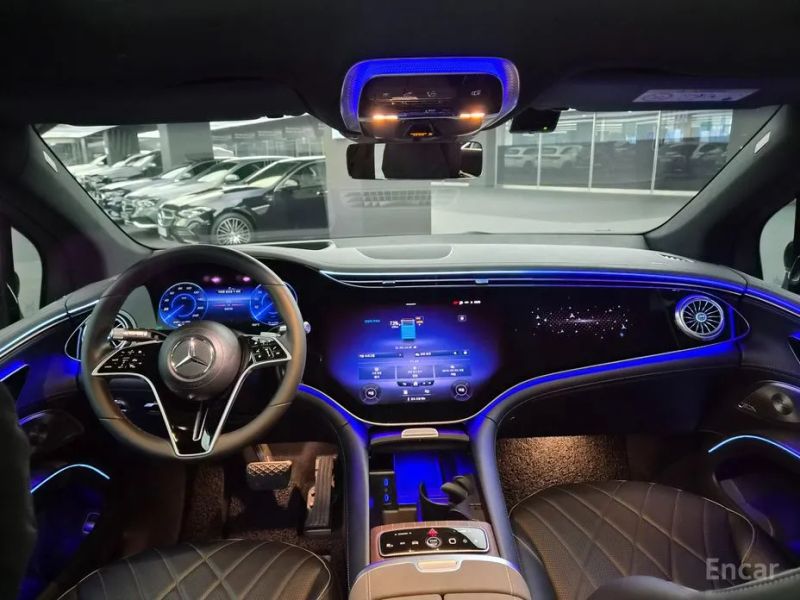Mercedes-Benz EQS