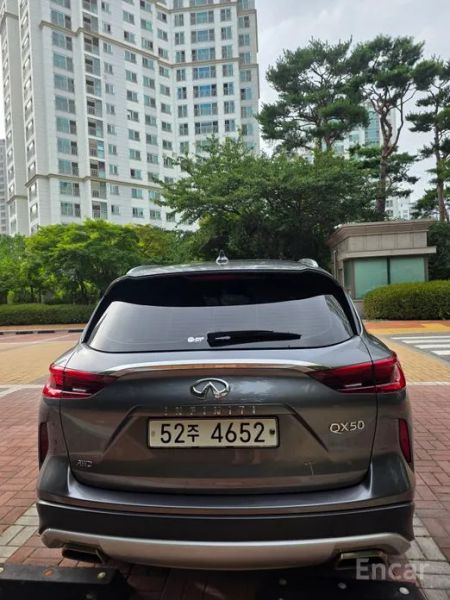 Infiniti QX50