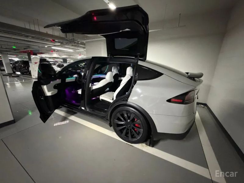 Tesla model-x