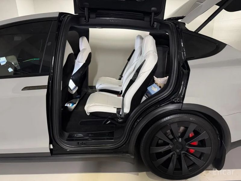 Tesla model-x