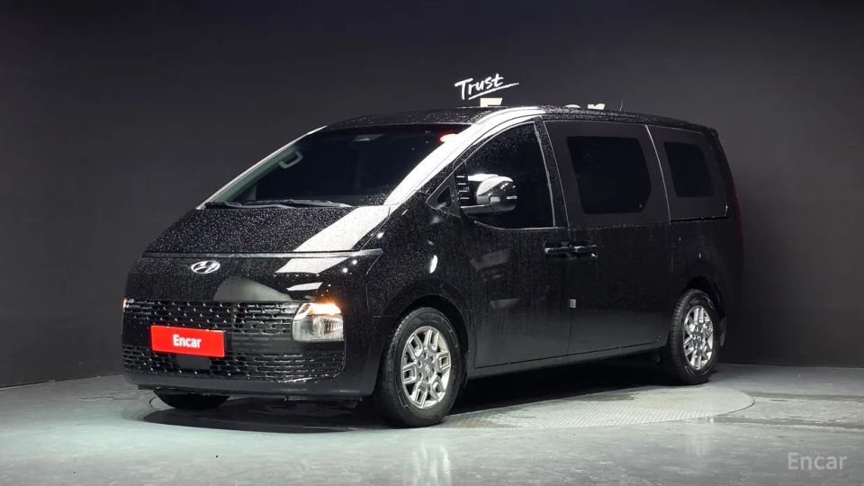 Hyundai Staria